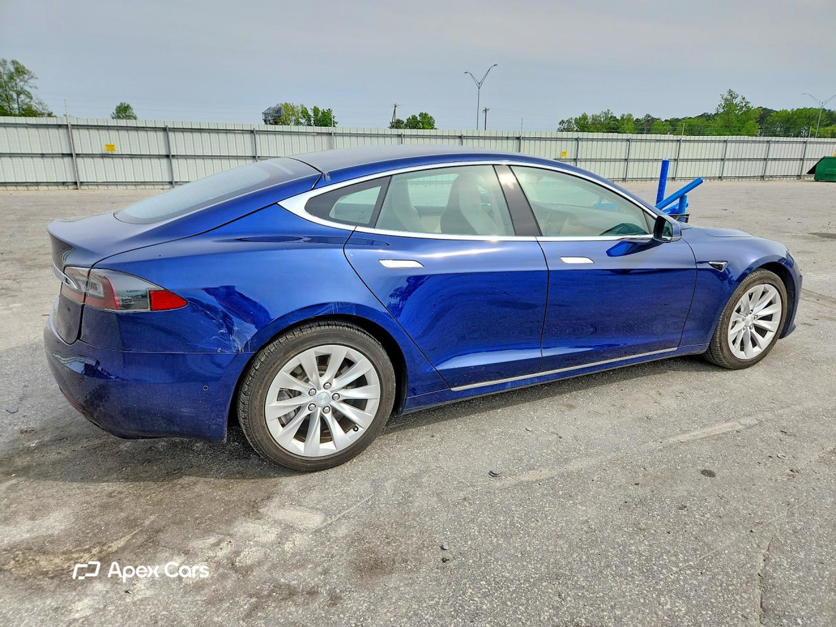 Tesla Model S 2018