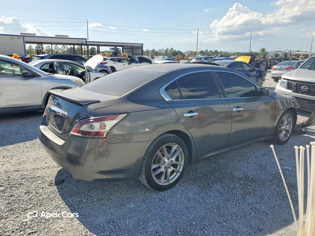 Nissan Maxima 2014