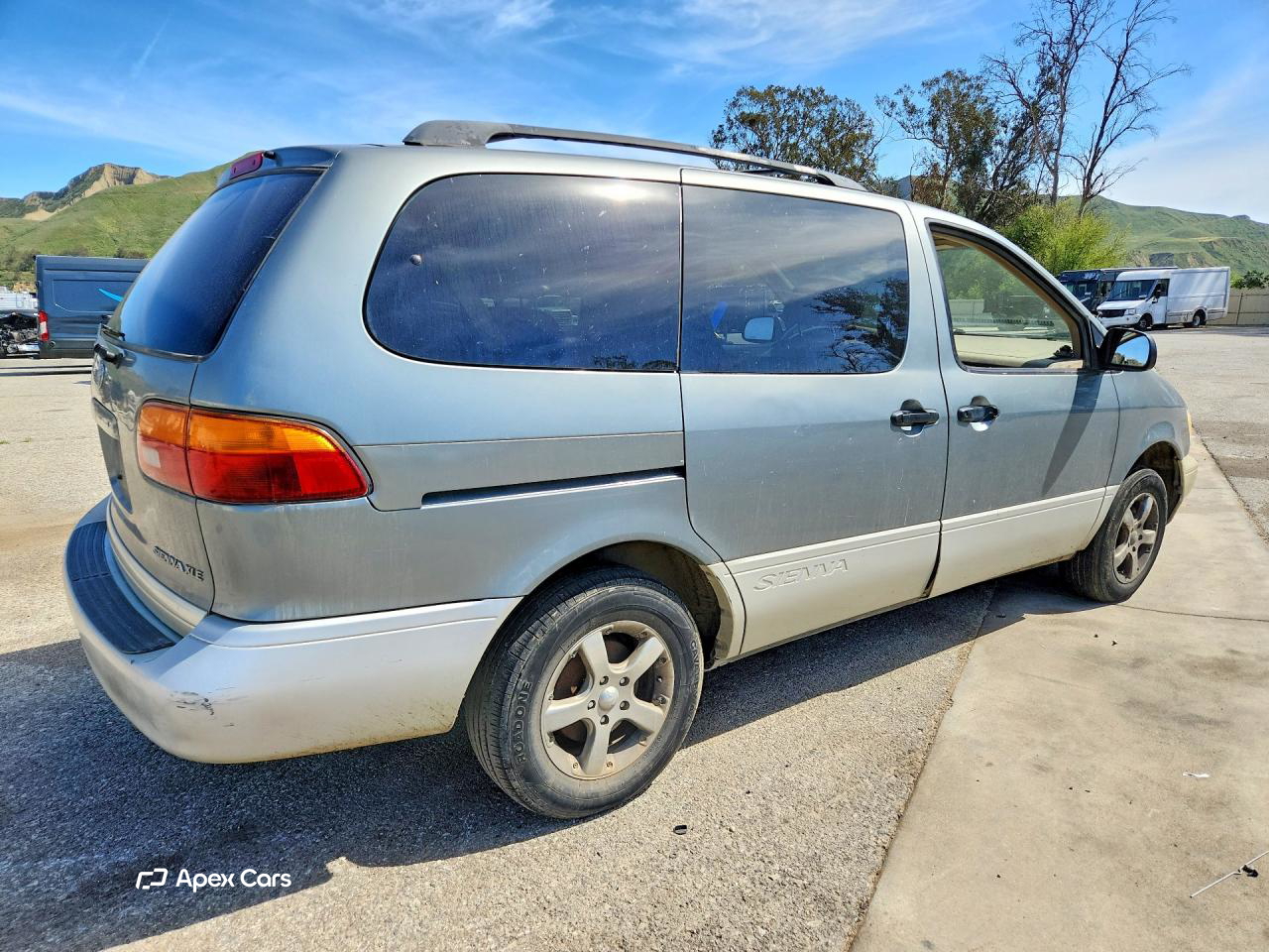 Toyota Sienna 1999