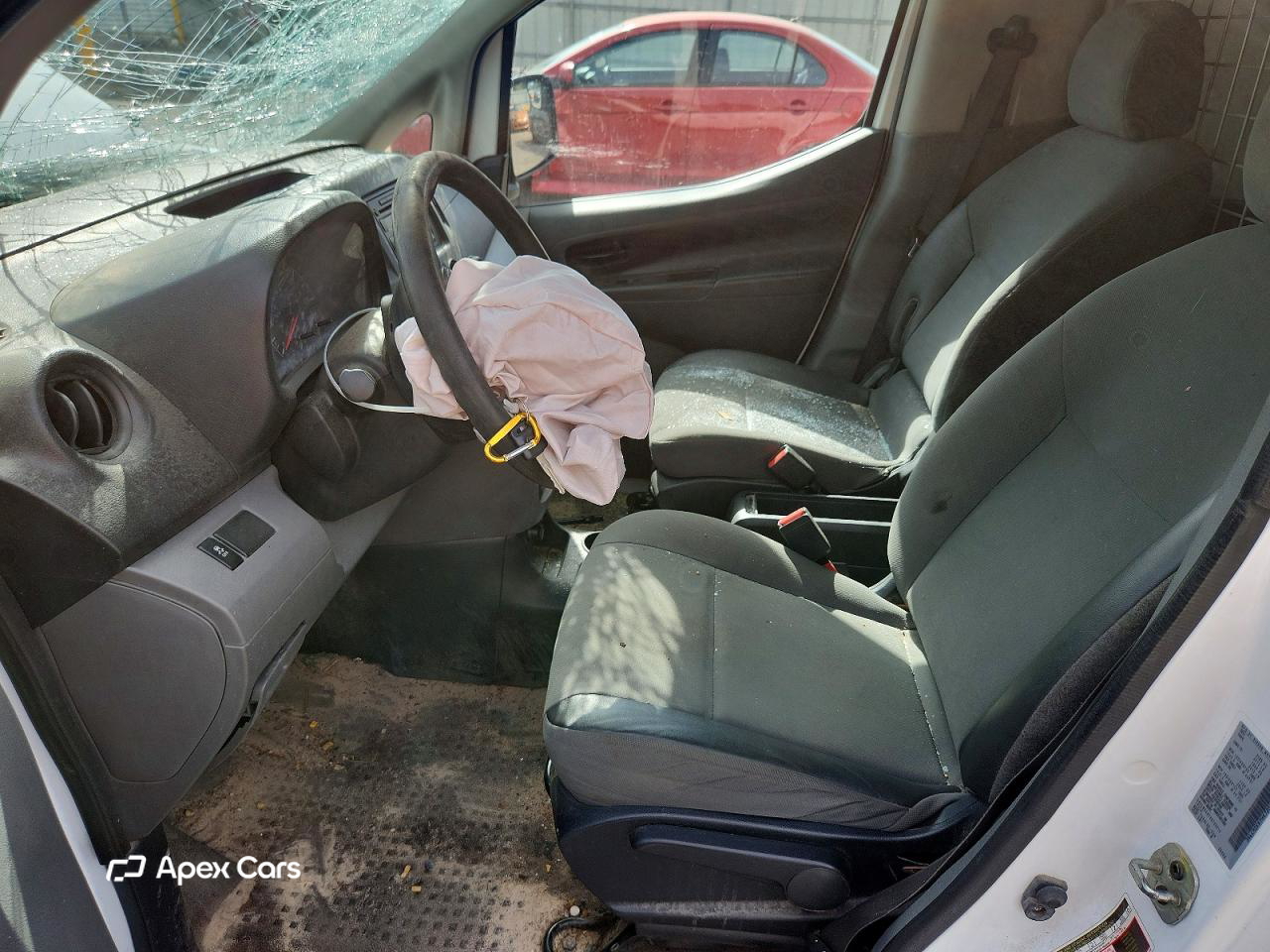 Nissan NV 2017