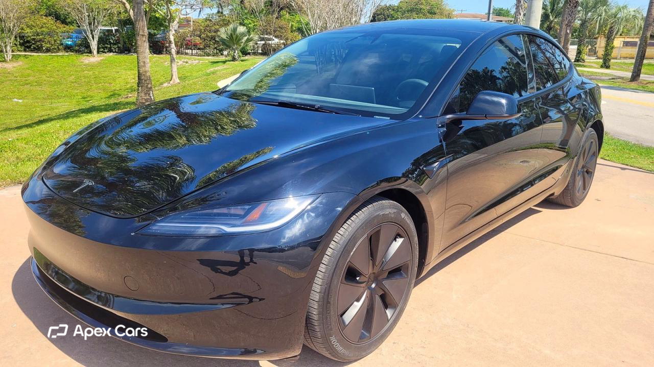 Tesla Model 3 2025