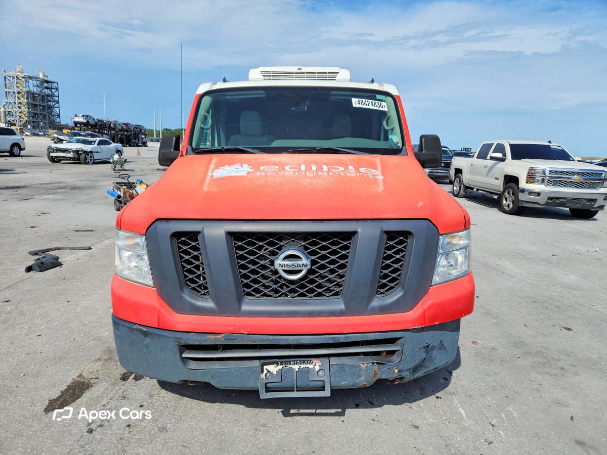 Nissan NV 2016