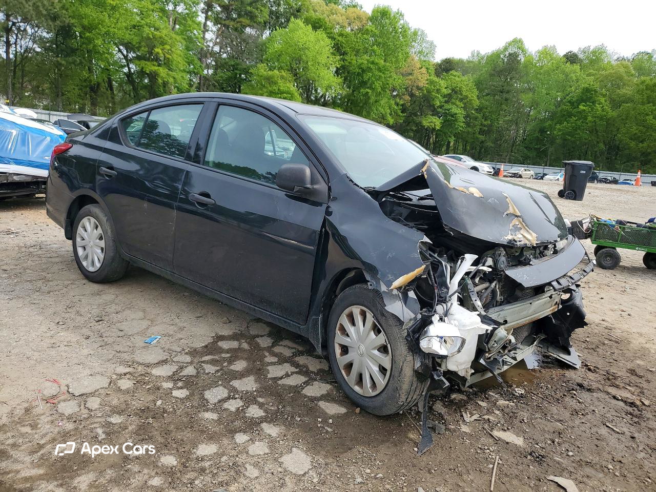 Nissan Versa 2015
