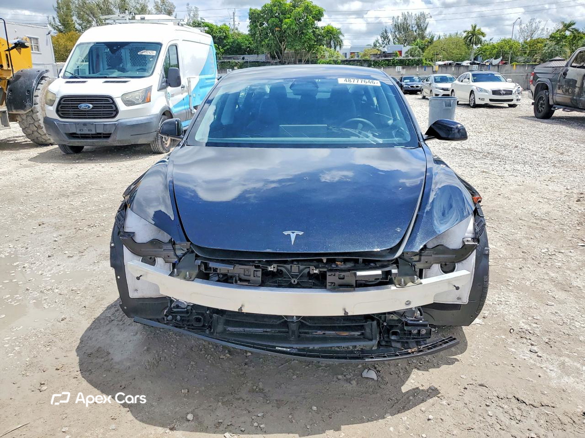Tesla Model 3 2025