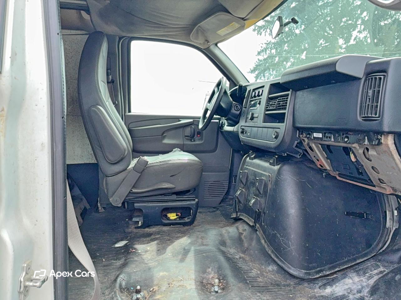 Chevrolet Express 2012