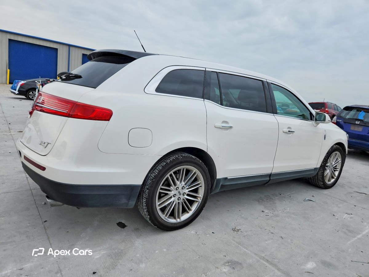 Lincoln MKT 2019