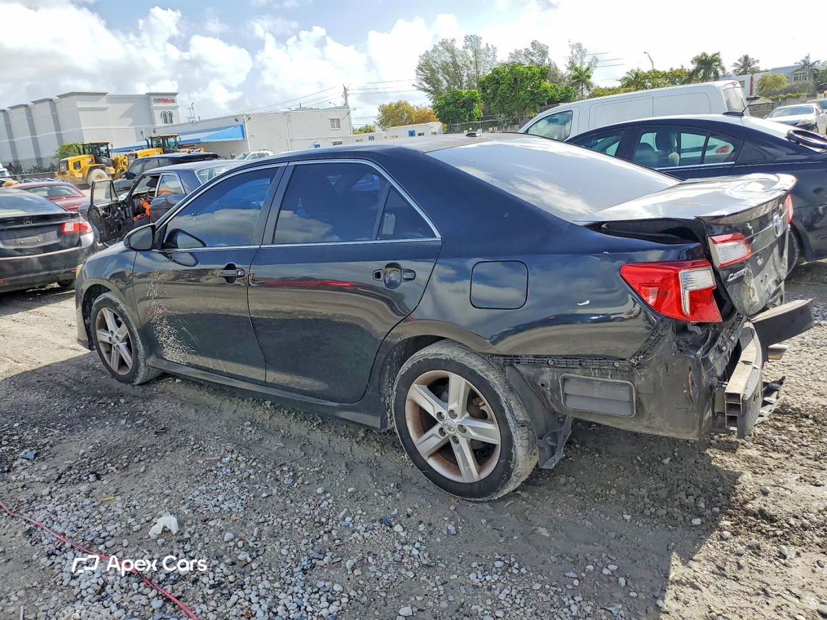 Toyota Camry 2012
