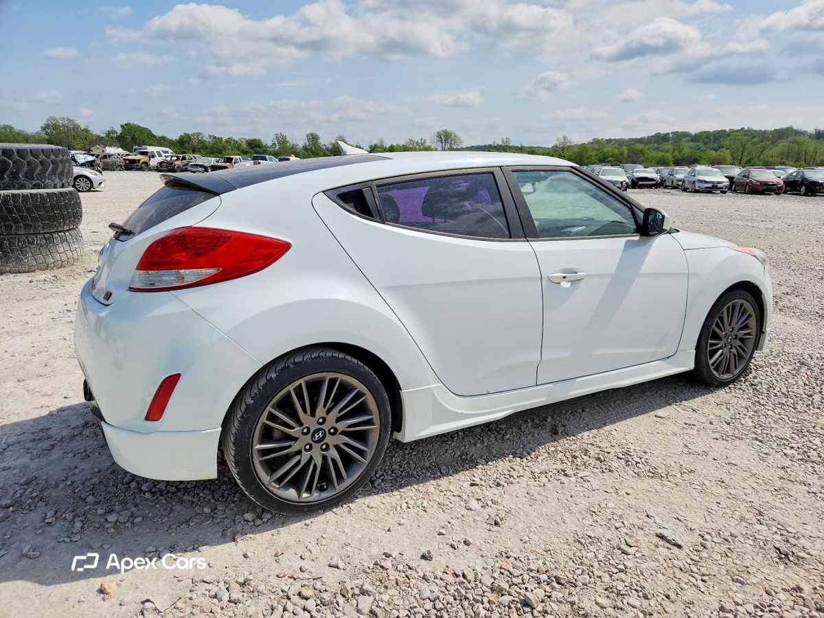 Hyundai Veloster 2013
