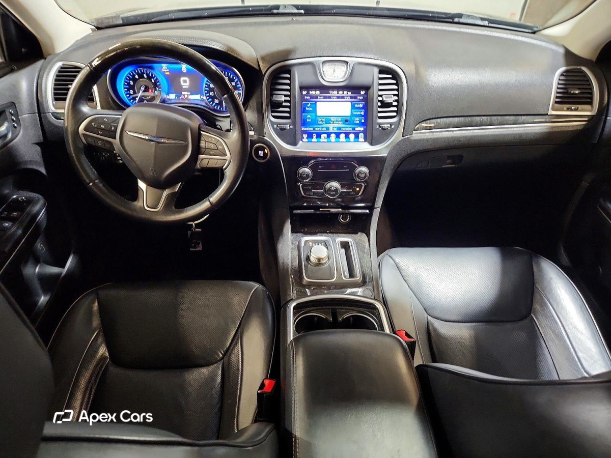 Chrysler 300 2016