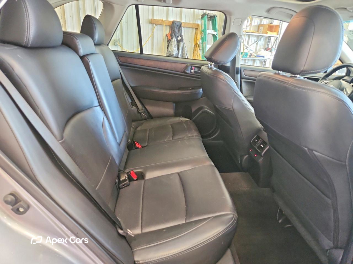 Subaru Outback 2015