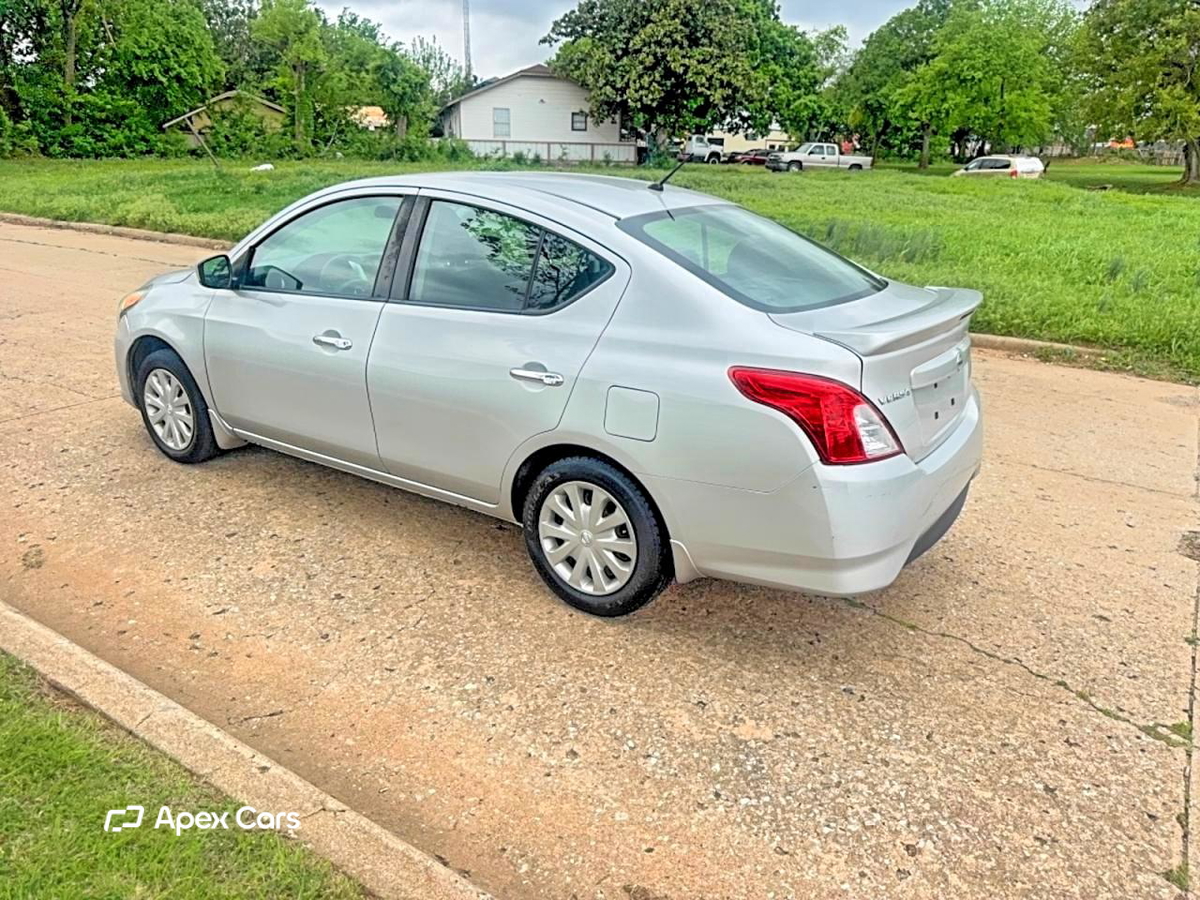 Nissan Versa 2017