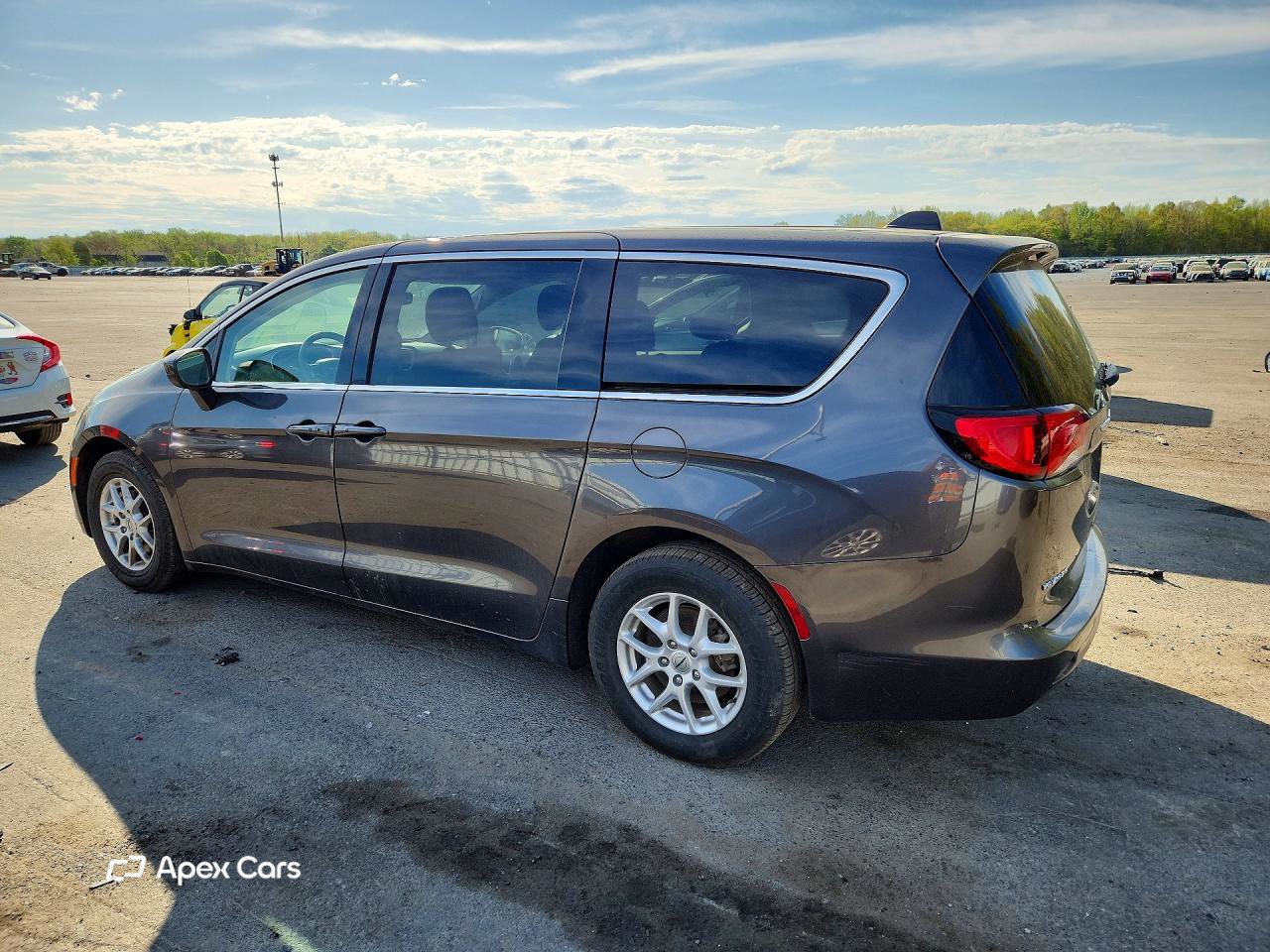 Chrysler Voyager 2023