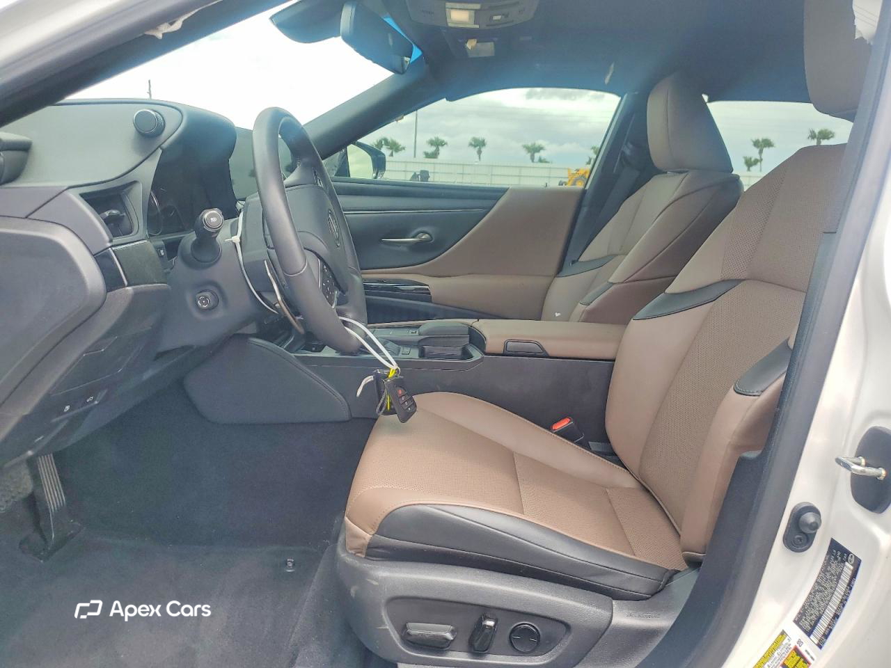 Lexus ES 2022