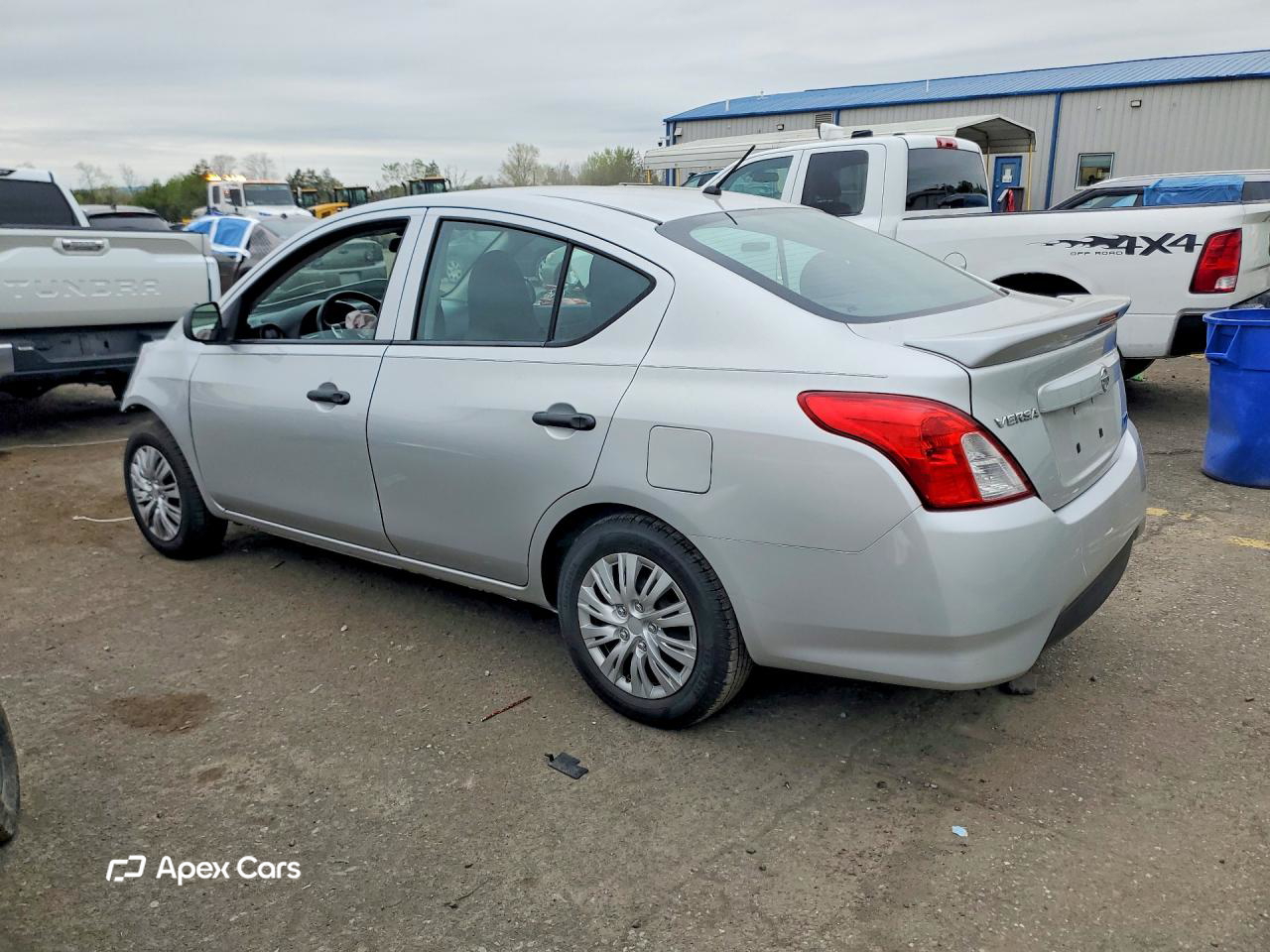 Nissan Versa 2015