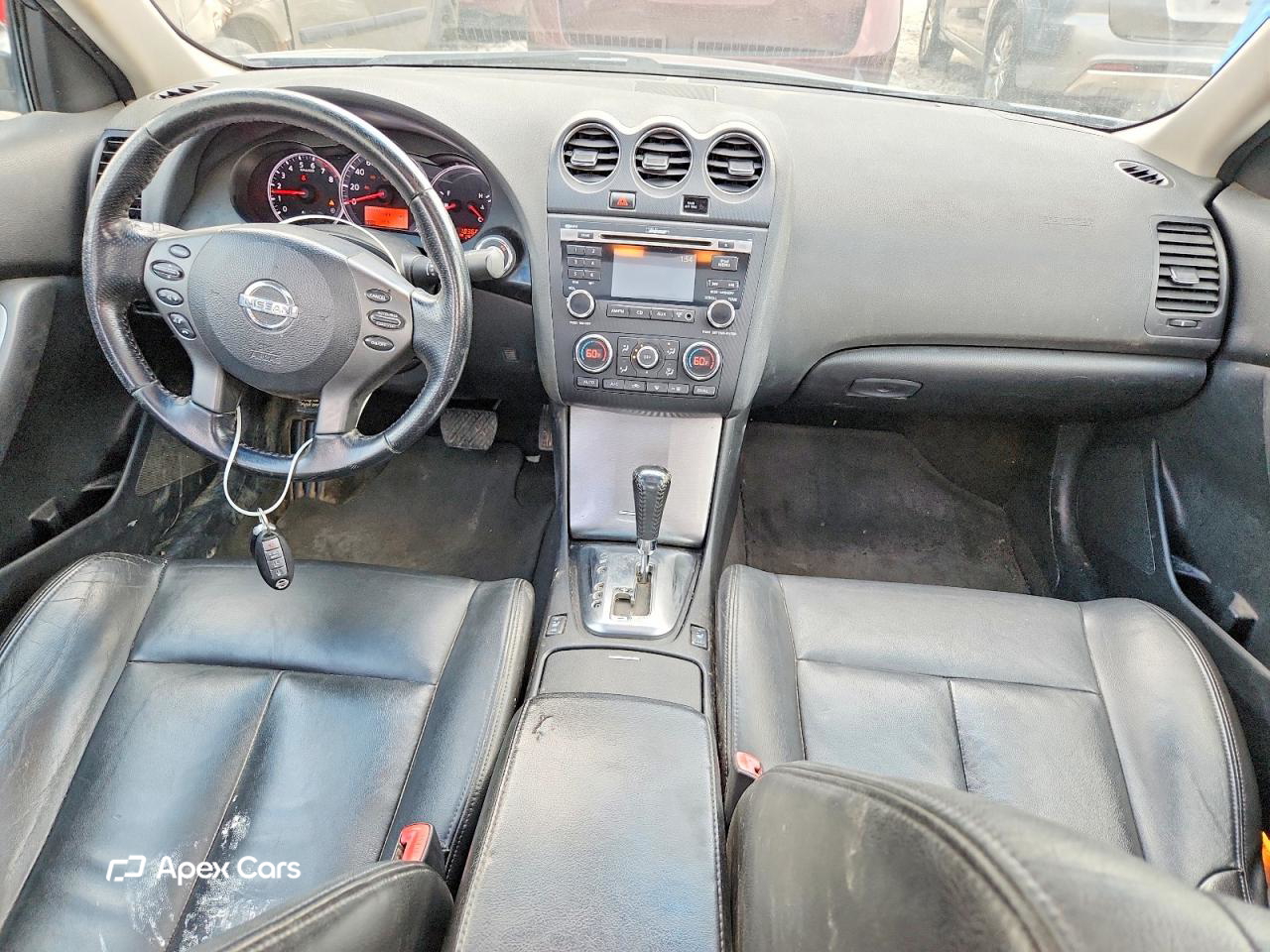 Nissan Altima 2010