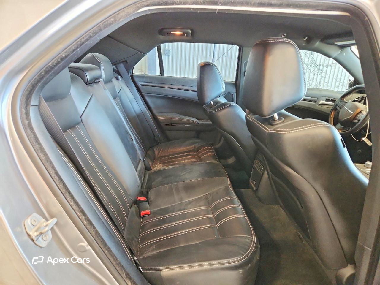 Chrysler 300 2016