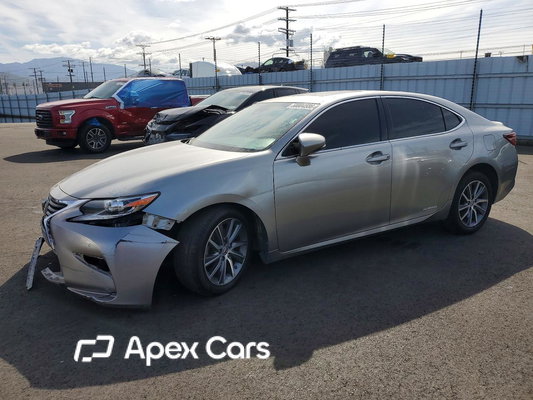 Lexus ES 2016 - Image 1 of 12