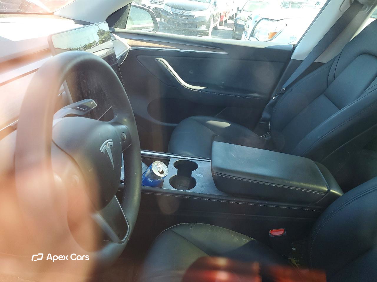 Tesla Model Y 2024