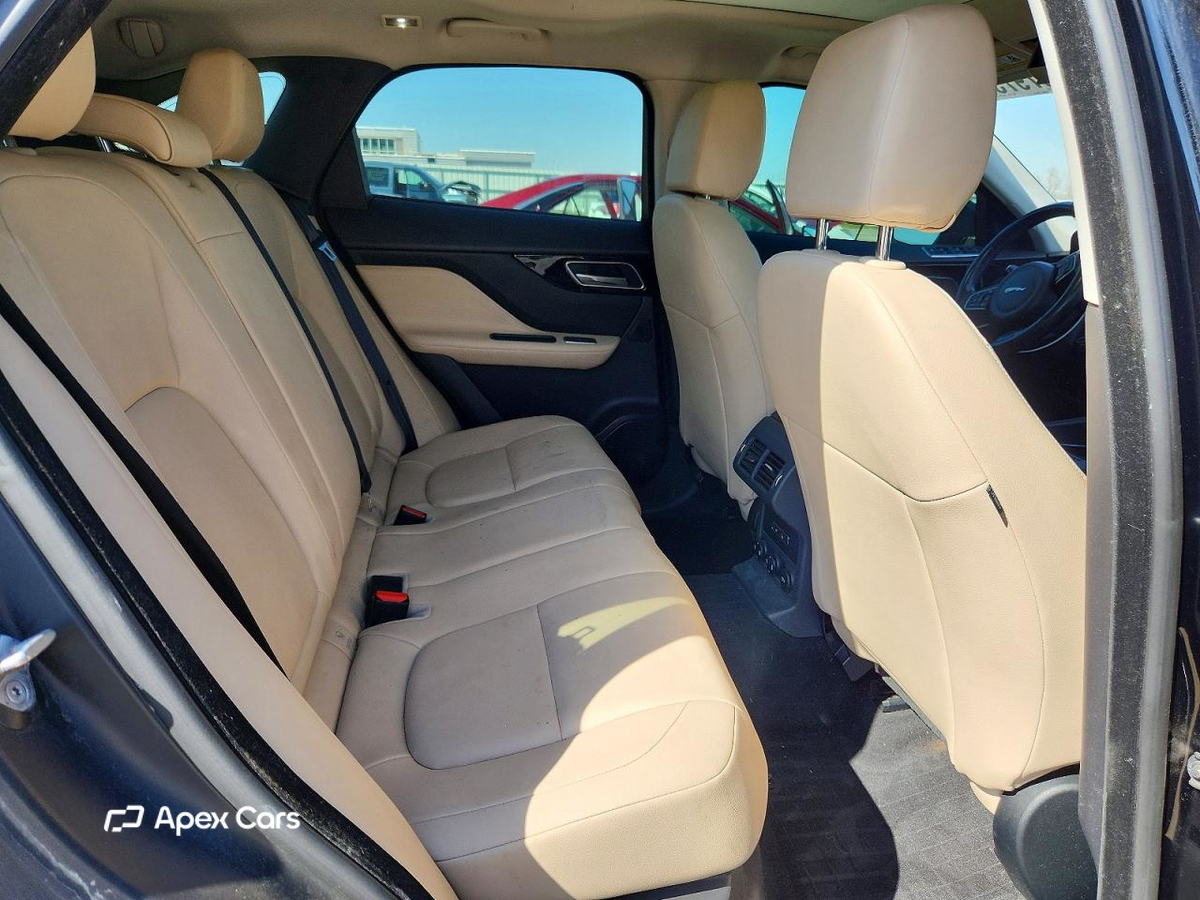 Jaguar F-Pace 2017