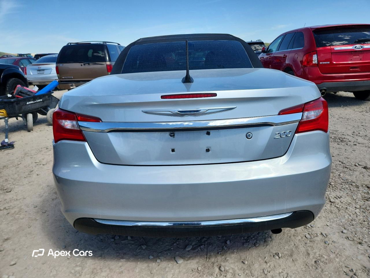 Chrysler 200 2012