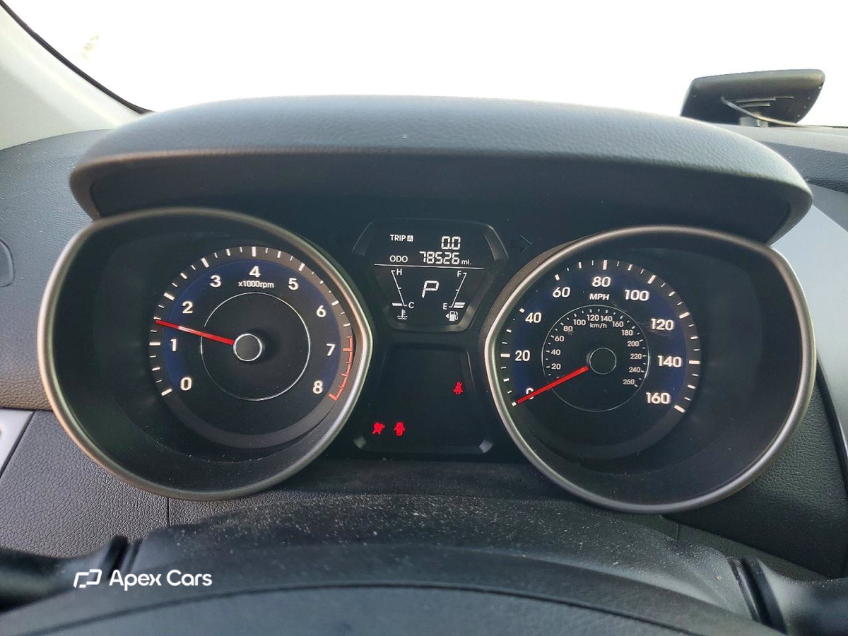 Hyundai Elantra 2011