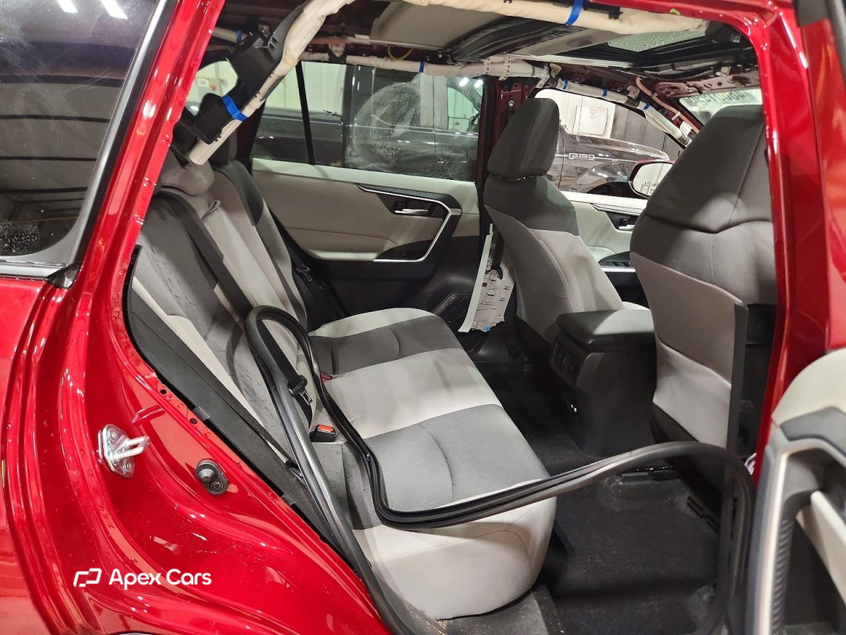 Toyota RAV 4 2025