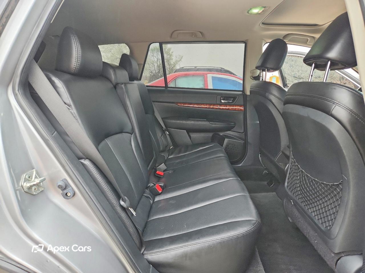 Subaru Outback 2011