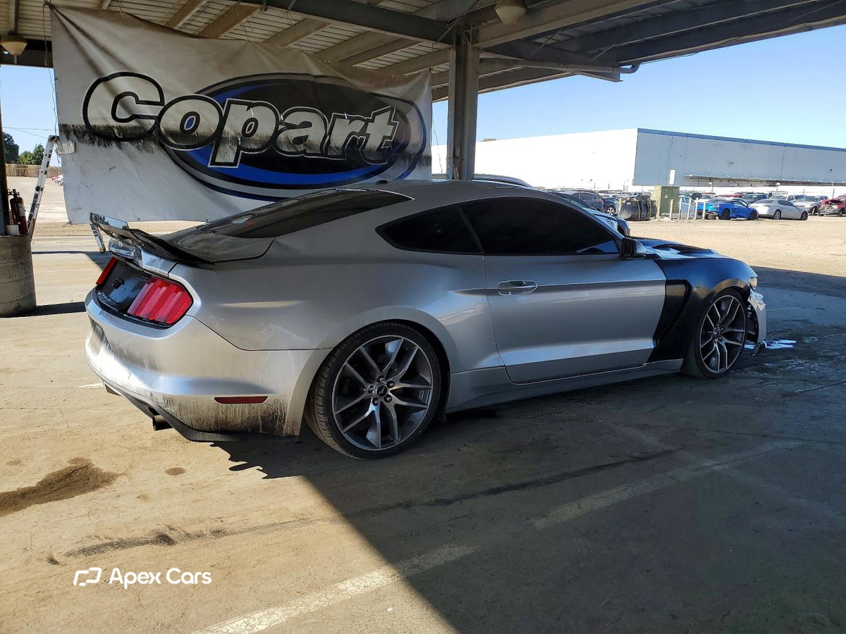 Ford Mustang 2015