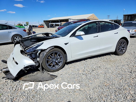 Tesla Model 3 2021 - Image 1 of 13