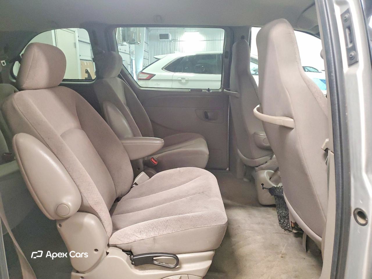 Dodge Caravan 2003