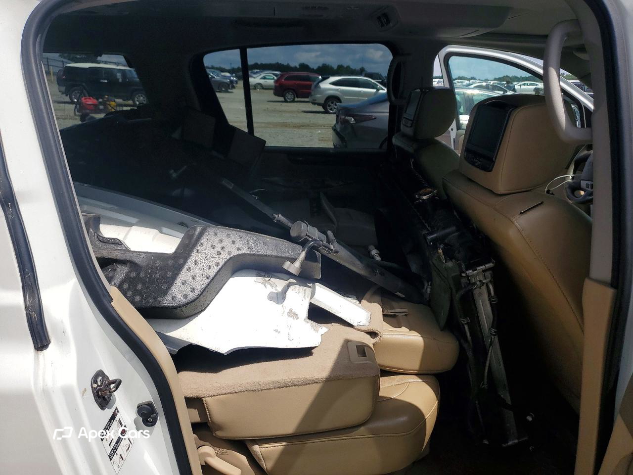Nissan Armada 2014