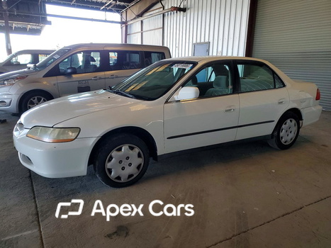 Honda Accord 2000 - Image 1 of 12