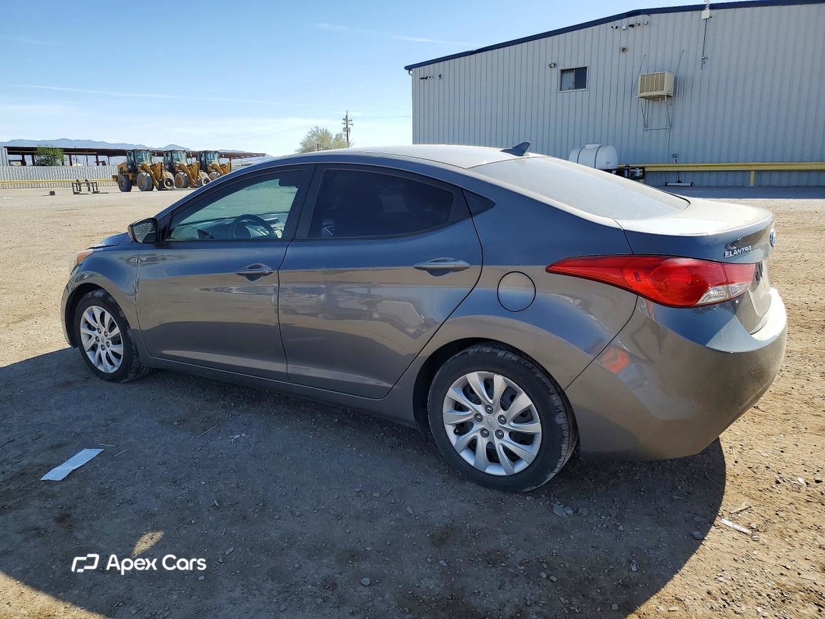 Hyundai Elantra 2012
