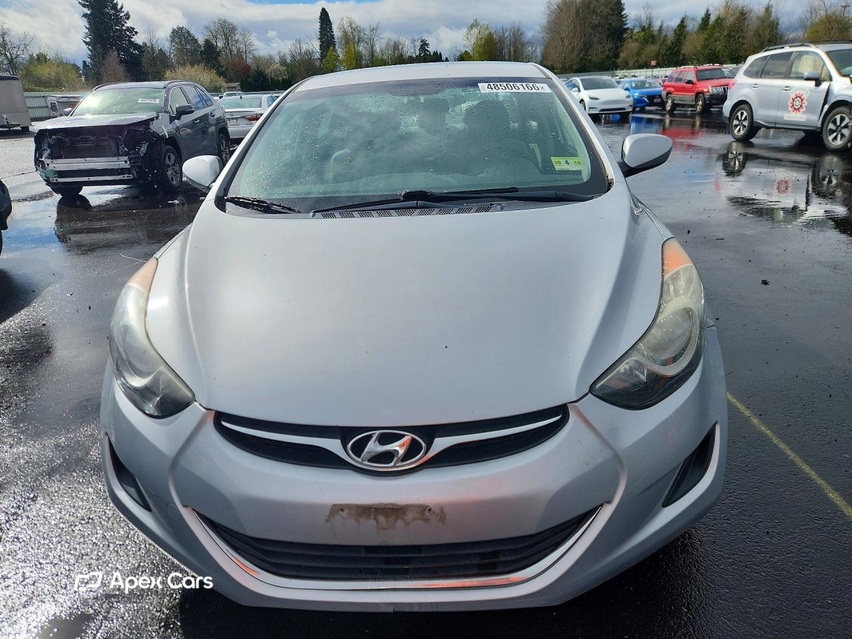 Hyundai Elantra 2011