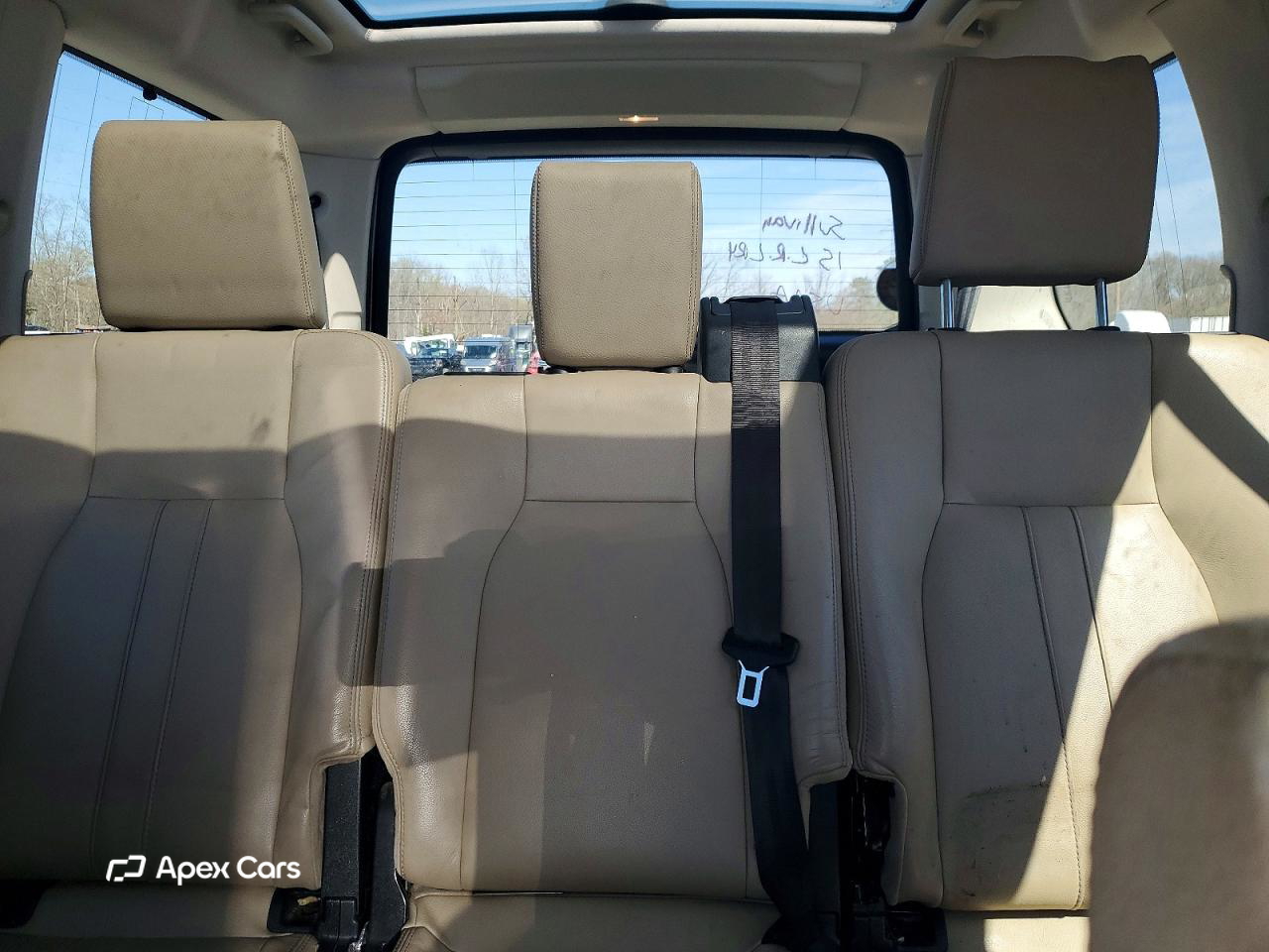 Land Rover LR4 2015