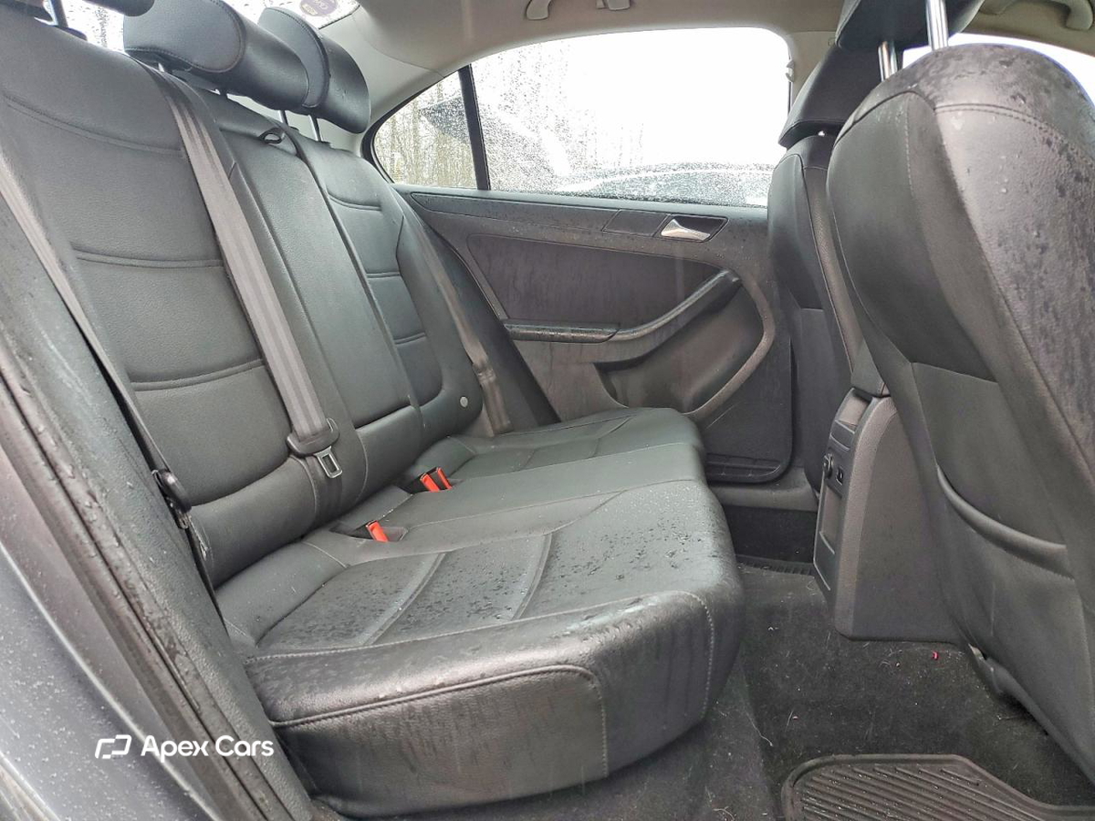 Volkswagen Jetta 2012