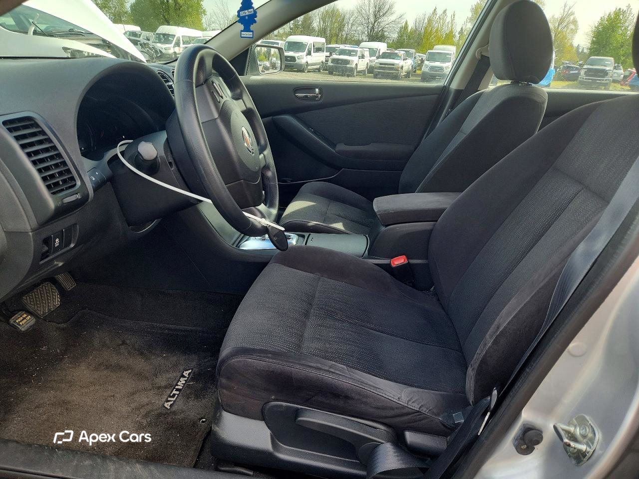 Nissan Altima 2012