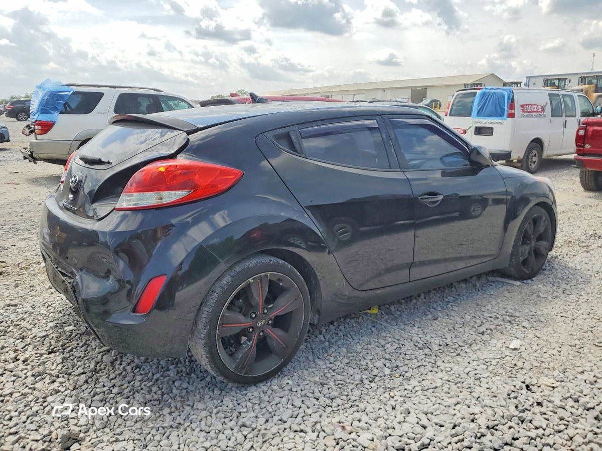 Hyundai Veloster 2012