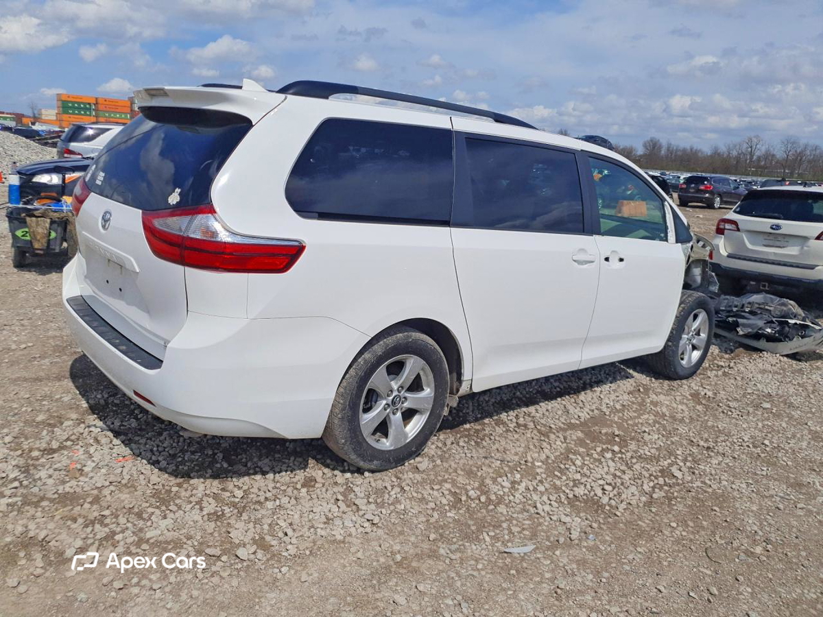 Toyota Sienna 2018