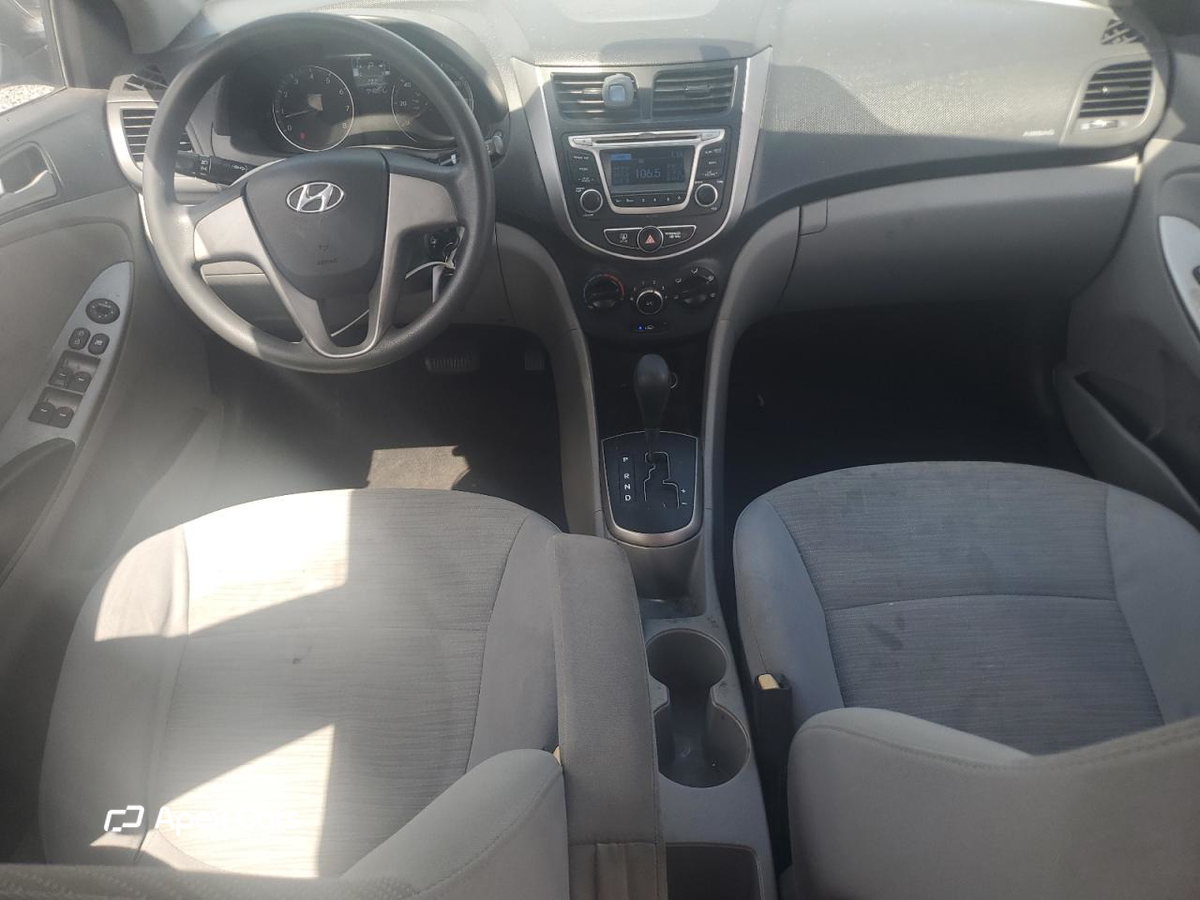 Hyundai Accent 2015