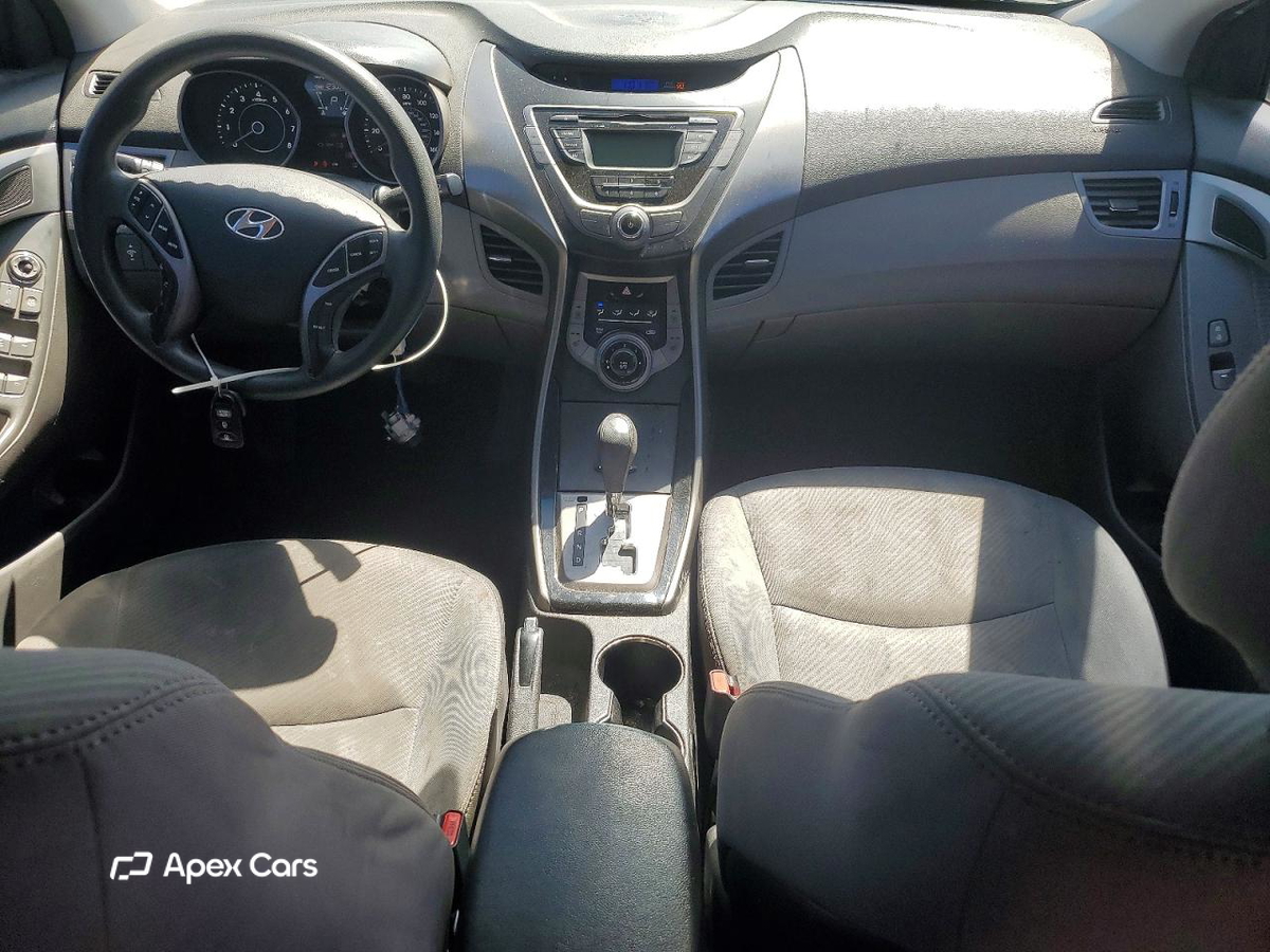 Hyundai Elantra 2013