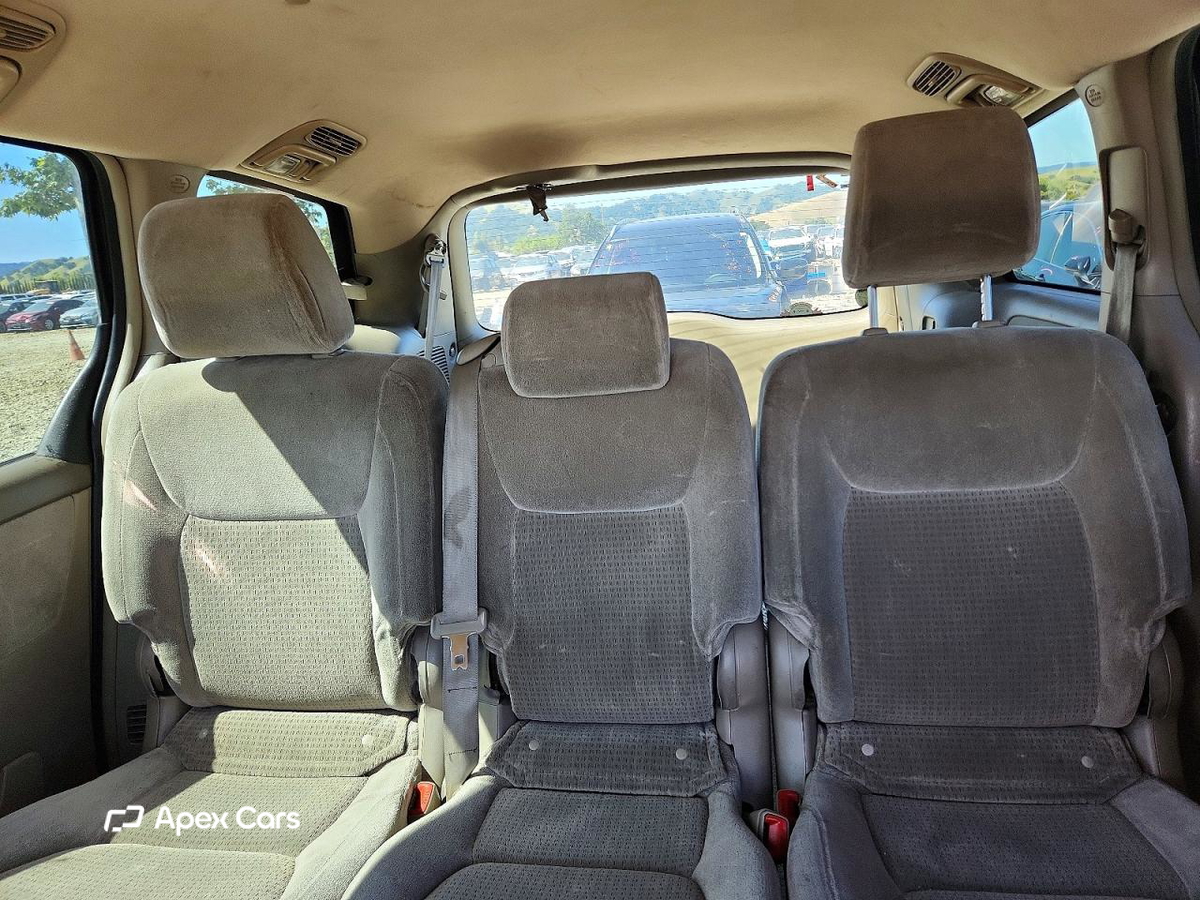 Toyota Sienna 2010