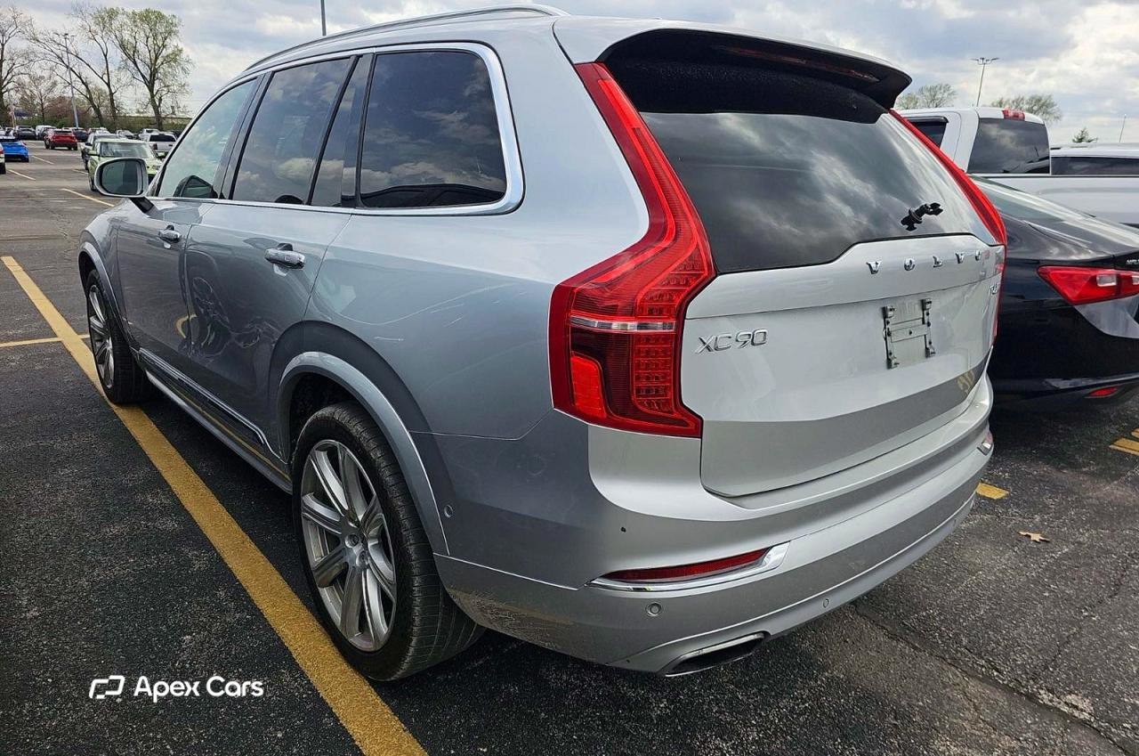 Volvo XC90 2019