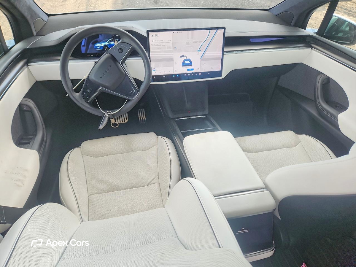 Tesla Model X 2022
