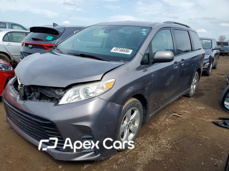 Toyota Sienna 2018 - Image 1 of 13