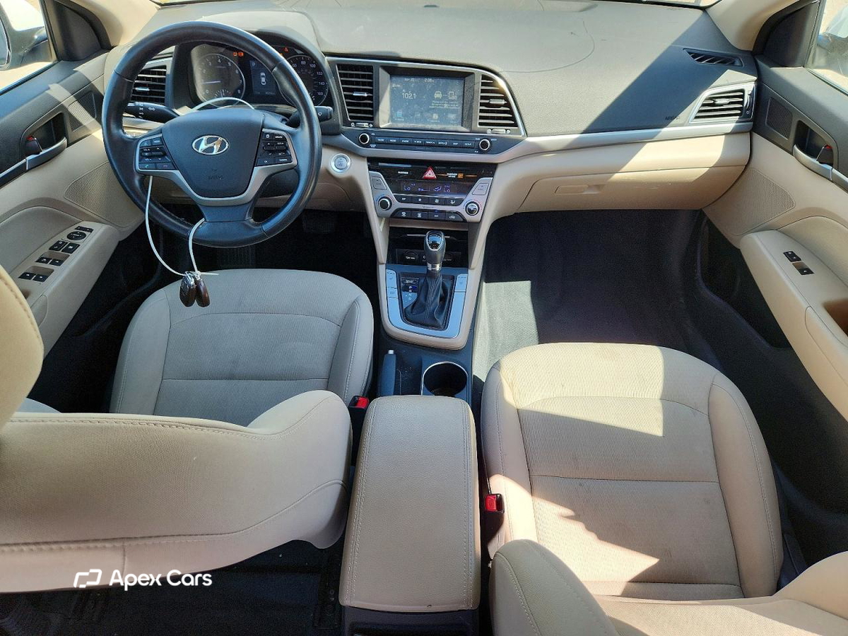 Hyundai Elantra 2017