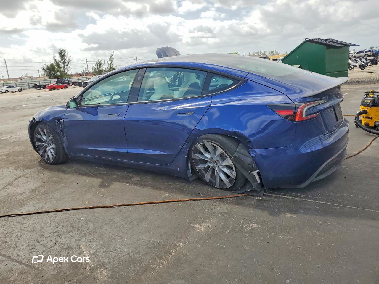 Tesla Model 3 2025