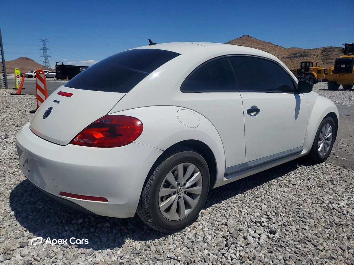 Volkswagen Beetle 2013