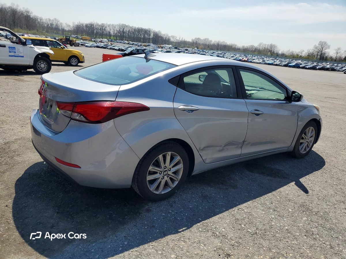 Hyundai Elantra 2015