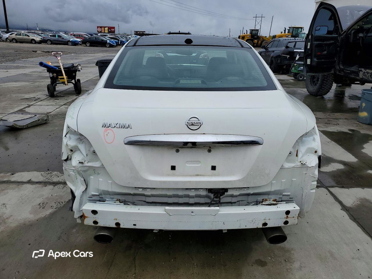 Nissan Maxima 2014